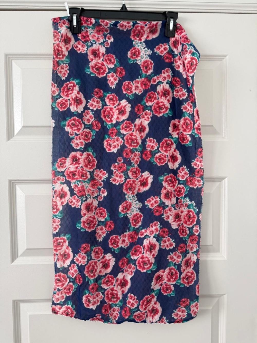 LIGHTLY USED Charlotte Russe Scarf / Wrap RN#101331